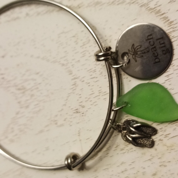 HandmadeStainless Steel Adjustible Genuine Sea Glass Beach Charm Bracelet.. - Picture 4 of 4